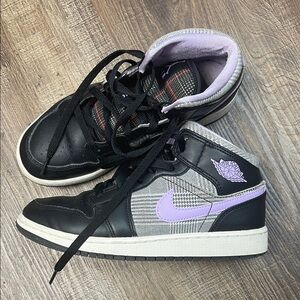 Nike Air Jordan Black and Lavender High-Tops